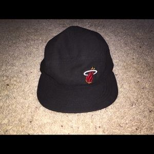 MIAMI HEAT camper cap strapback